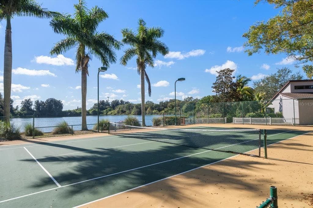 2402 PINE HAMMOCK, CLEARWATER, FL 33764 photo 4