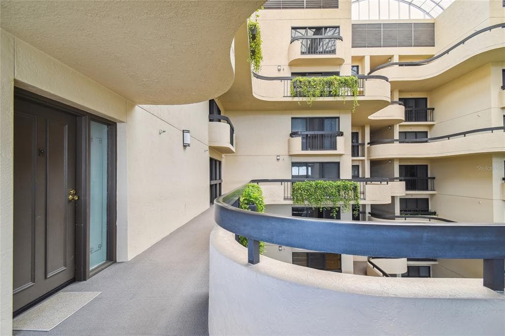 2413 BAYSHORE BOULEVARD Unit 2001, TAMPA, FL 33629 photo 3