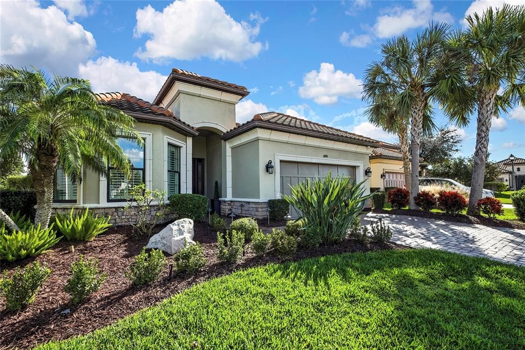 11470 BITOLA Drive, ODESSA, FL 33556 photo 4