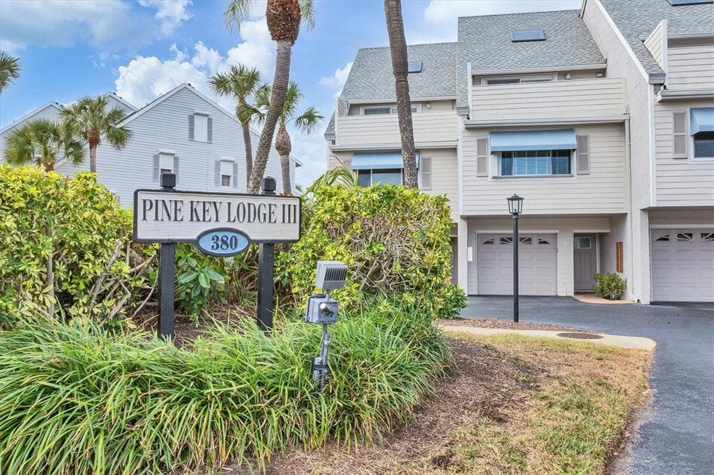 380 PINELLAS BAYWAY Unit B, TIERRA VERDE, FL 33715 photo 5