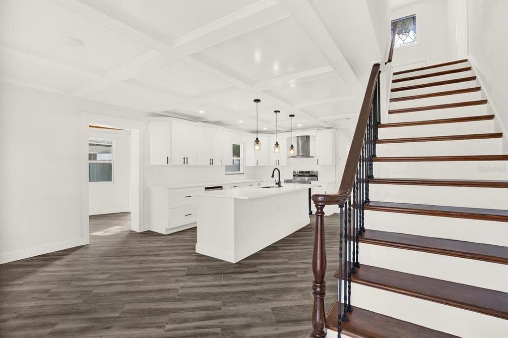 1810 MD Avenue, Street PETERSBURG, FL 33703 photo 3