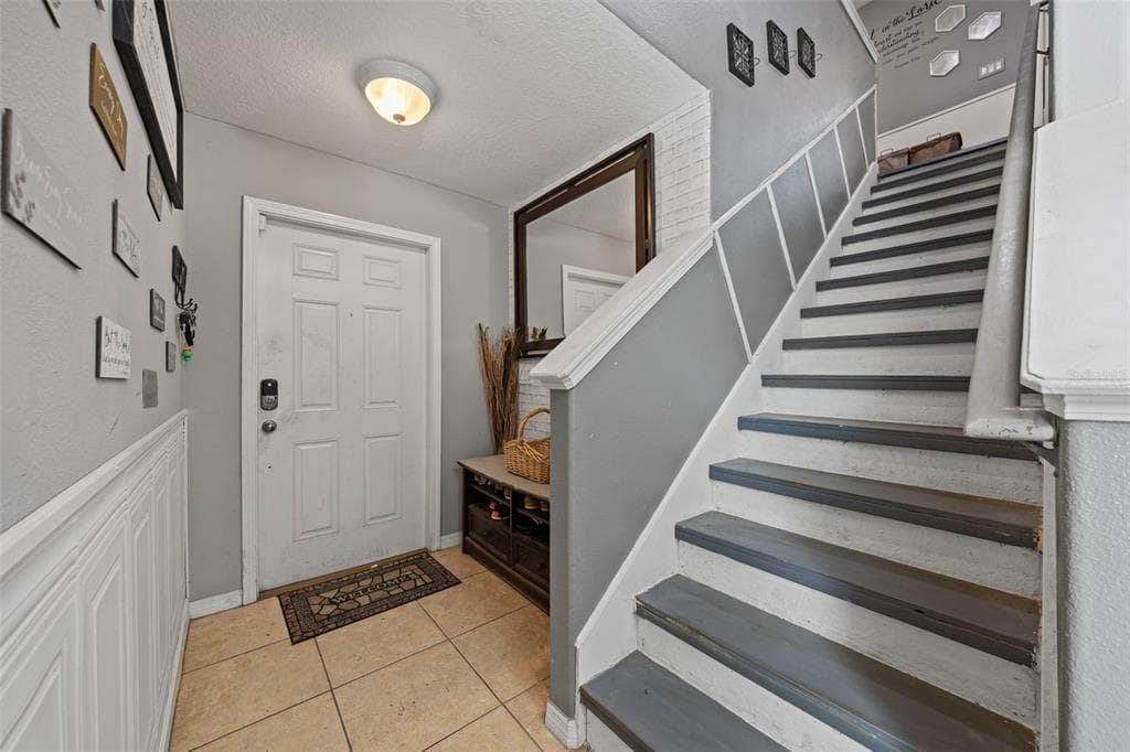 7330 LUMBER PORT DRIVE, RUSKIN, FL 33573 photo 4