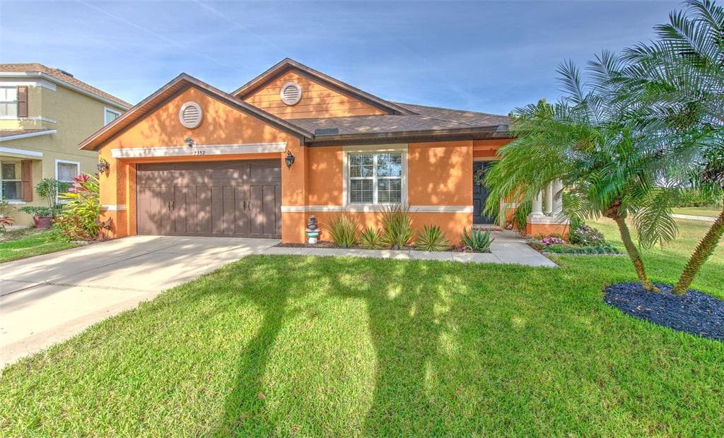 7352 BRIDGEVIEW DRIVE, WESLEY CHAPEL, FL 33545