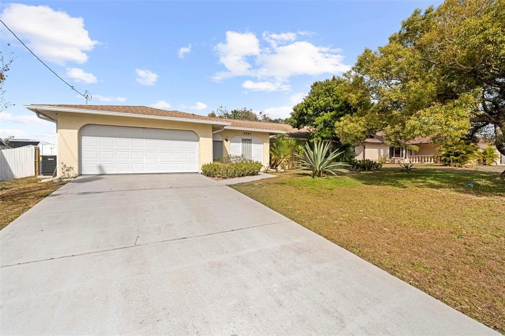 4307 GOLDCOAST AVENUE, SPRING HILL, FL 34609