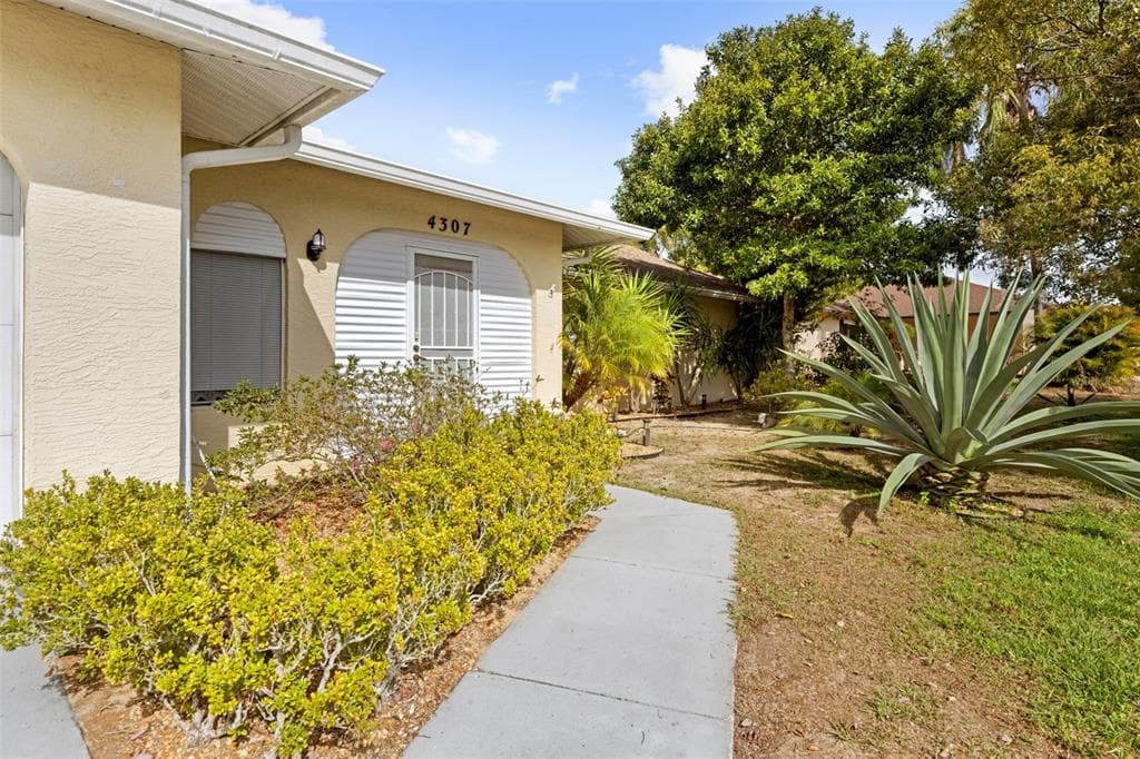 4307 GOLDCOAST AVENUE, SPRING HILL, FL 34609 photo 4