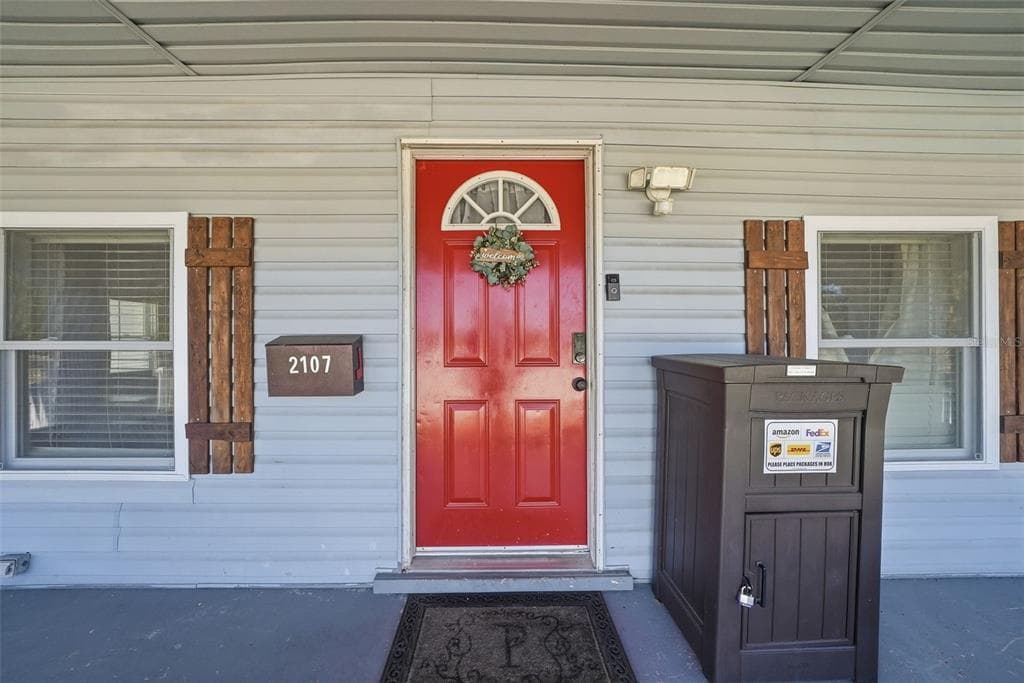 2107 CHELSEA STREET, TAMPA, FL 33610 photo 3