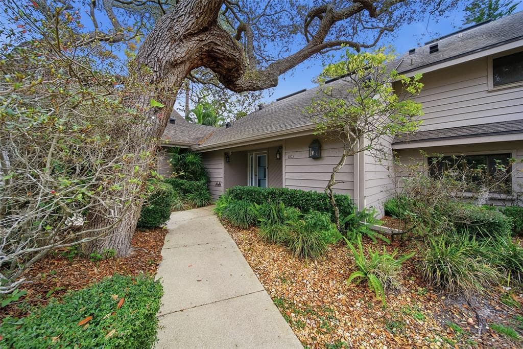 602 OLD MILL POND Road, PALM HARBOR, FL 34683 photo 2