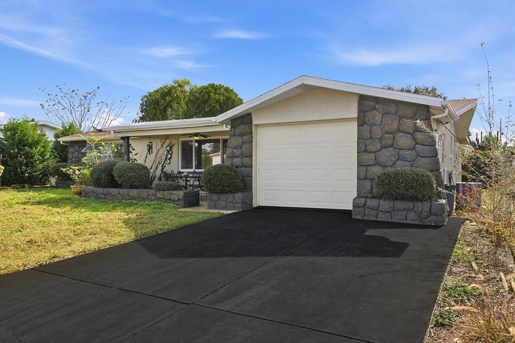 7410 GULF HIGHLANDS DRIVE, PORT RICHEY, FL 34668 photo 3