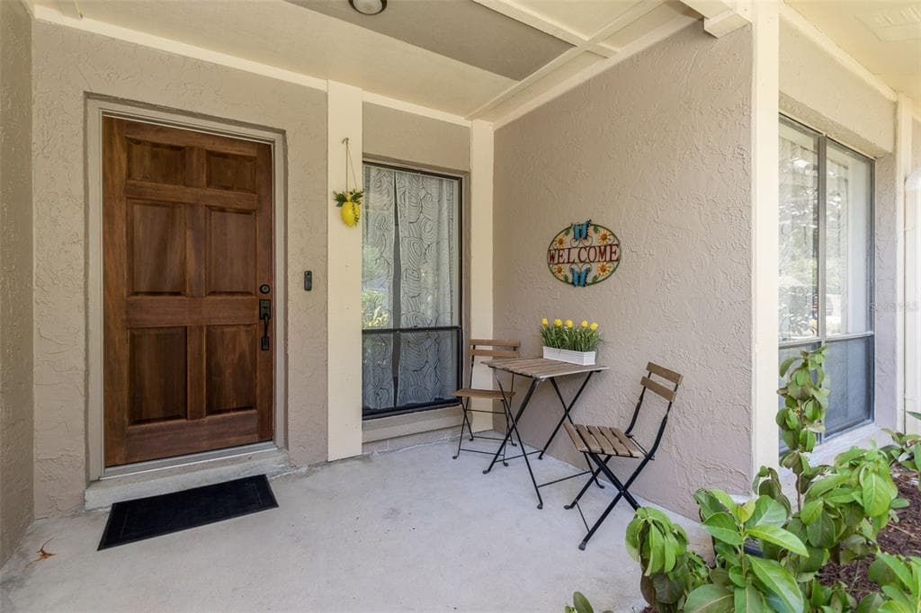 4915 PENNSBURY DRIVE, TAMPA, FL 33624 photo 3