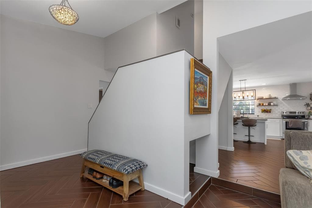 4915 PENNSBURY DRIVE, TAMPA, FL 33624 photo 5