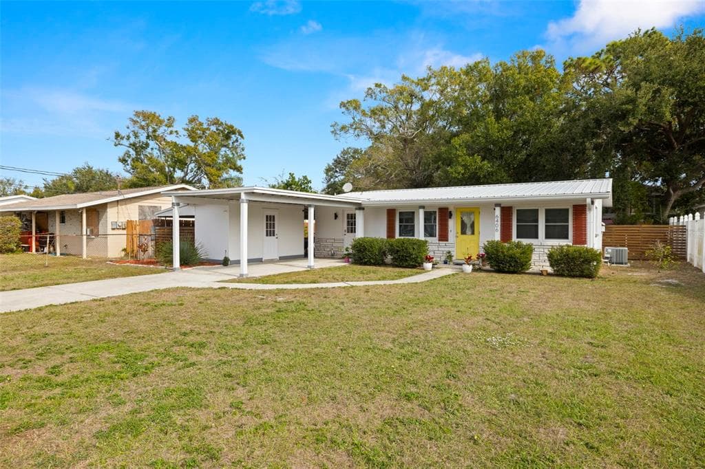 6406 CLARK AVENUE, TAMPA, FL 33616