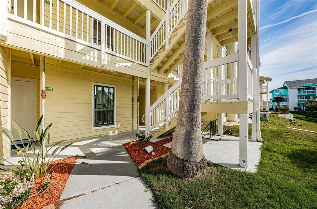 455 PALM HARBOR Boulevard Unit 164, PALM HARBOR, FL 34683 photo 3