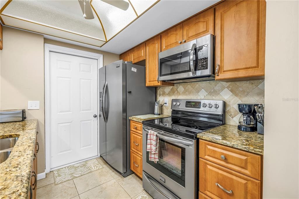 5471 PALM CREST COURT, PINELLAS PARK, FL 33782 photo 3