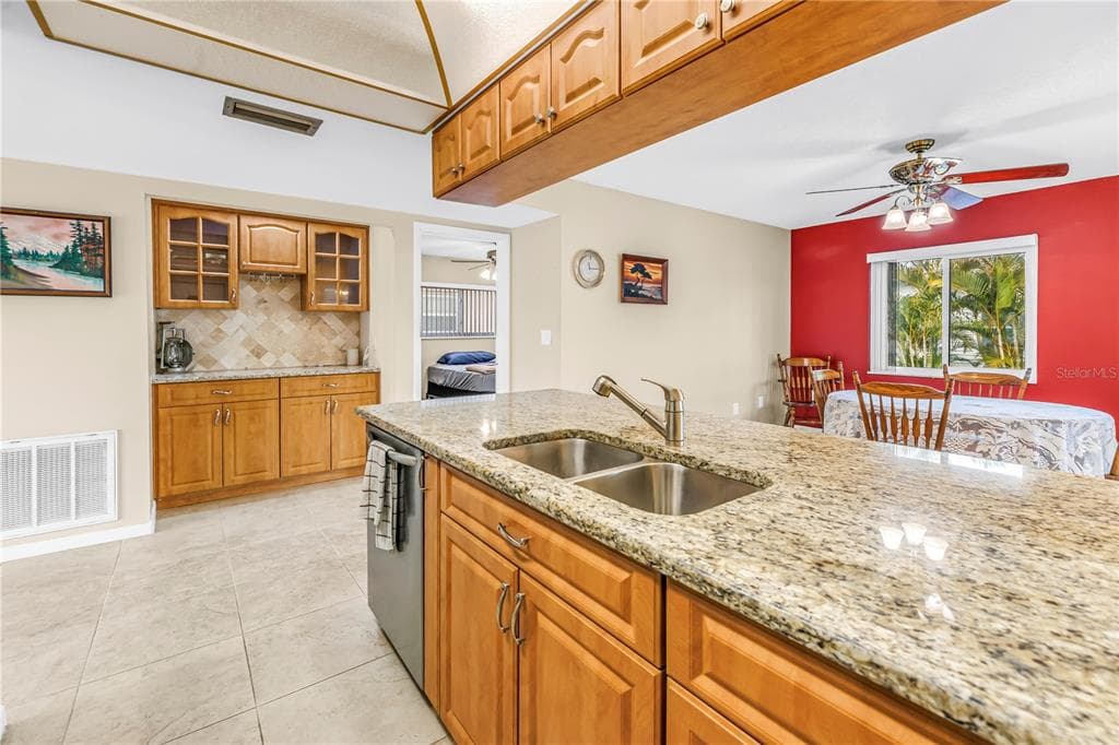 5471 PALM CREST COURT, PINELLAS PARK, FL 33782 photo 4