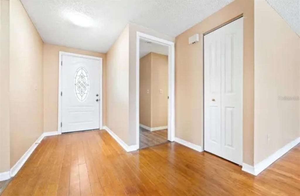 16108 FOXFIRE DRIVE, TAMPA, FL 33618 photo 2