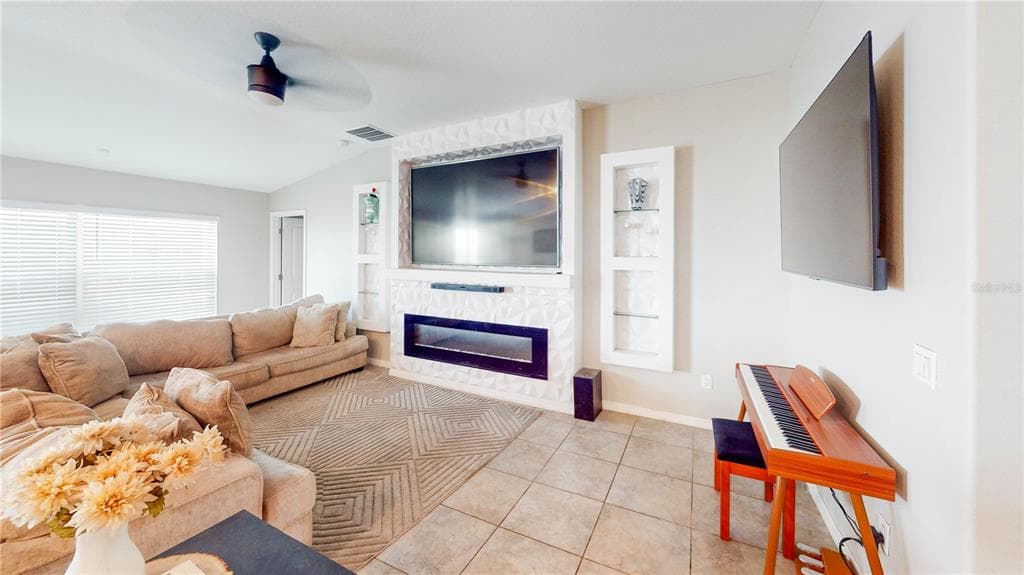 14821 SCOTTBURGH GLEN DRIVE, WIMAUMA, FL 33598 photo 3