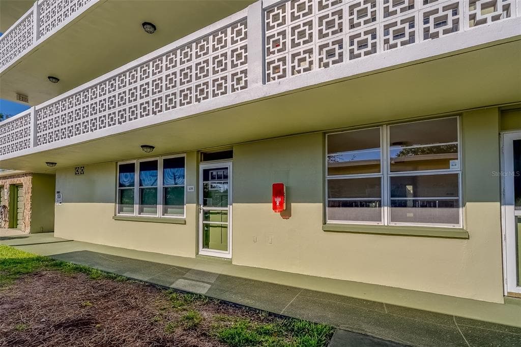 4710 BAY STREET Unit 109, Street PETERSBURG, FL 33703