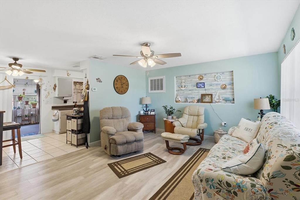 47 MELBOURNE Street, BEVERLY HILLS, FL 34465 photo 5