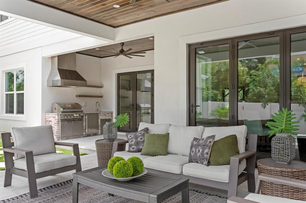 4536 SWANN AVENUE, TAMPA, FL 33609 photo 2