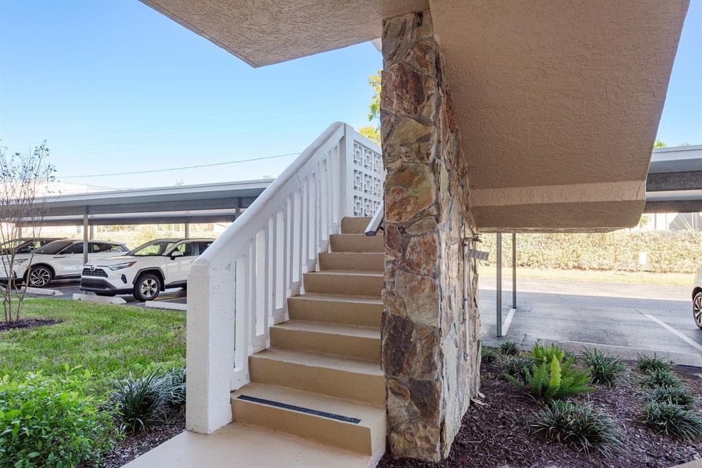 5095 BAY STREET Unit 205, Street PETERSBURG, FL 33703 photo 3