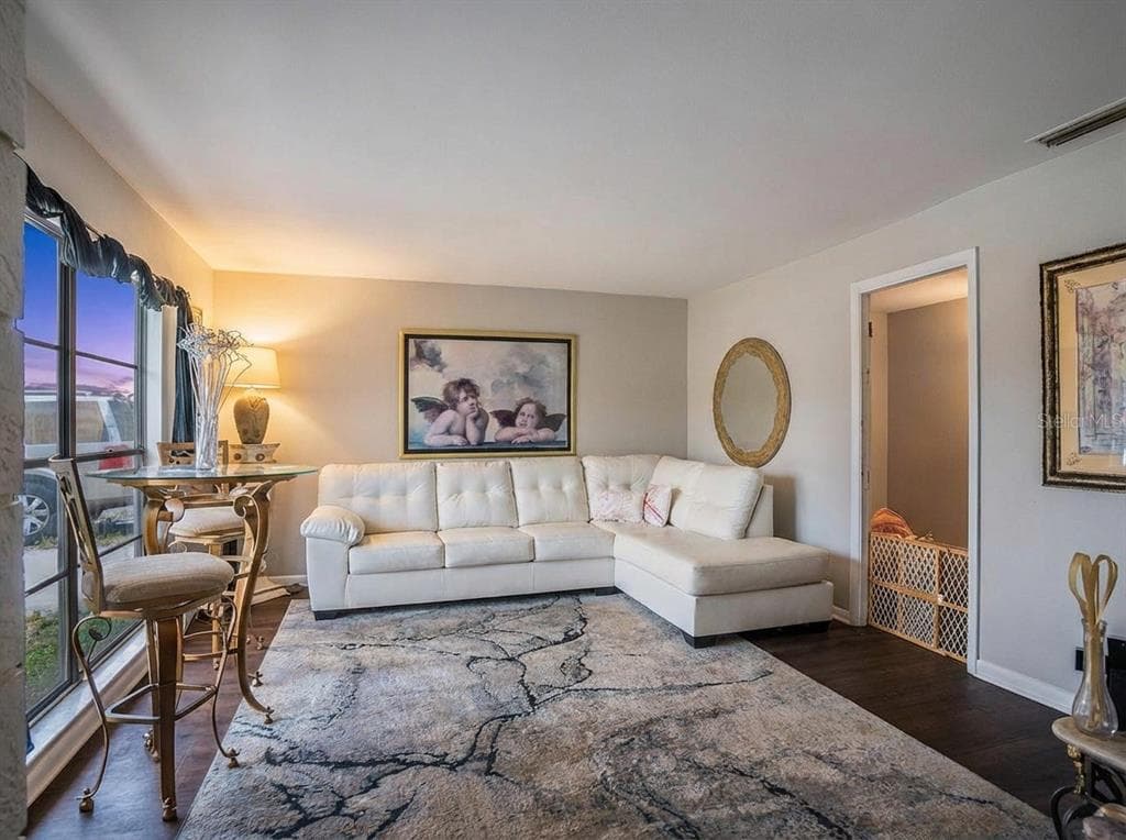 7004 LAMBRIGHT COURT, TAMPA, FL 33634 photo 3