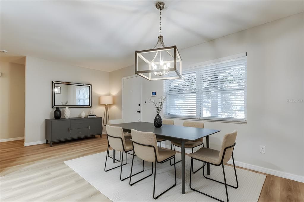 5525 PINE CIRCLE, Street PETERSBURG, FL 33703 photo 4