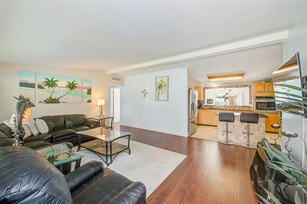 2032 GATEWOOD Drive, LARGO, FL 33770 photo 3