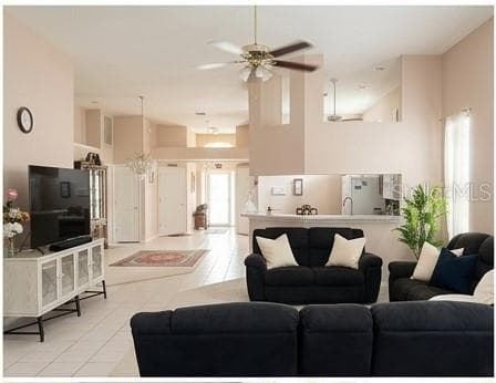 913 MICHELE Circle, DUNEDIN, FL 34698 photo 3