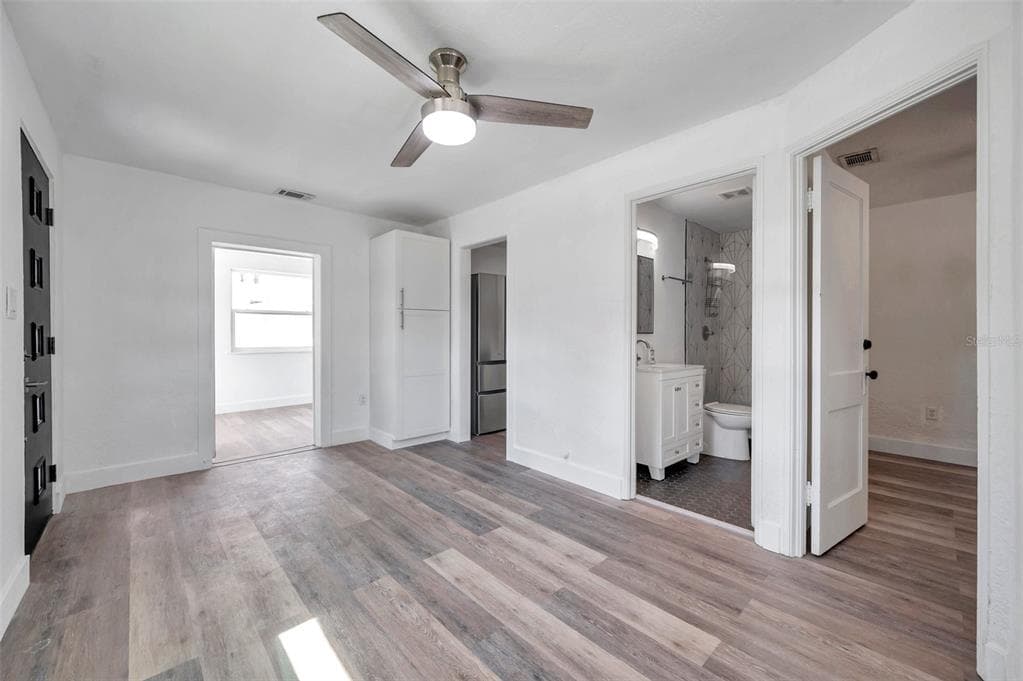 921 7TH Street, LARGO, FL 33770 photo 4