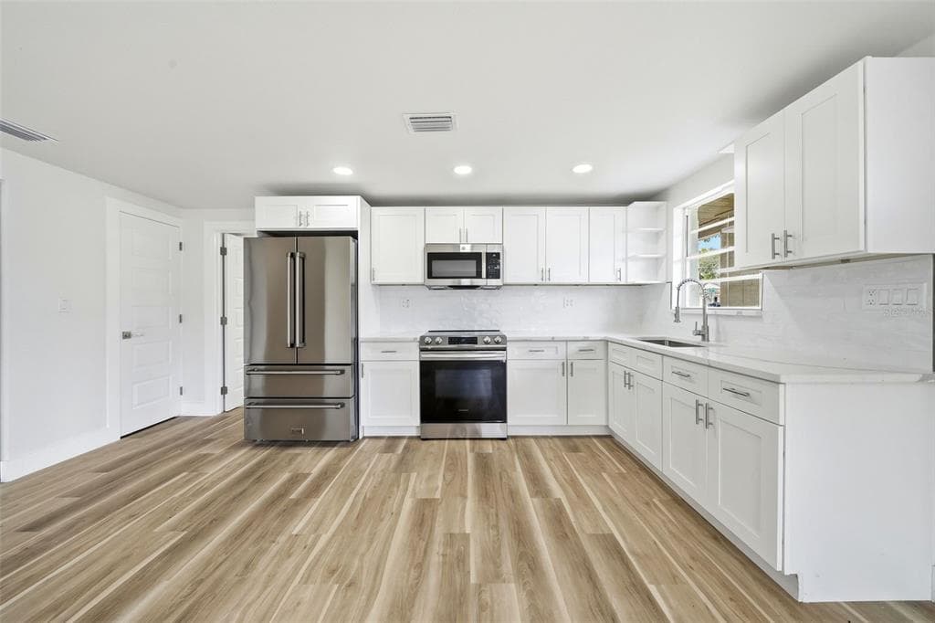 3103 CHIPCO STREET, TAMPA, FL, 33605 photo 3