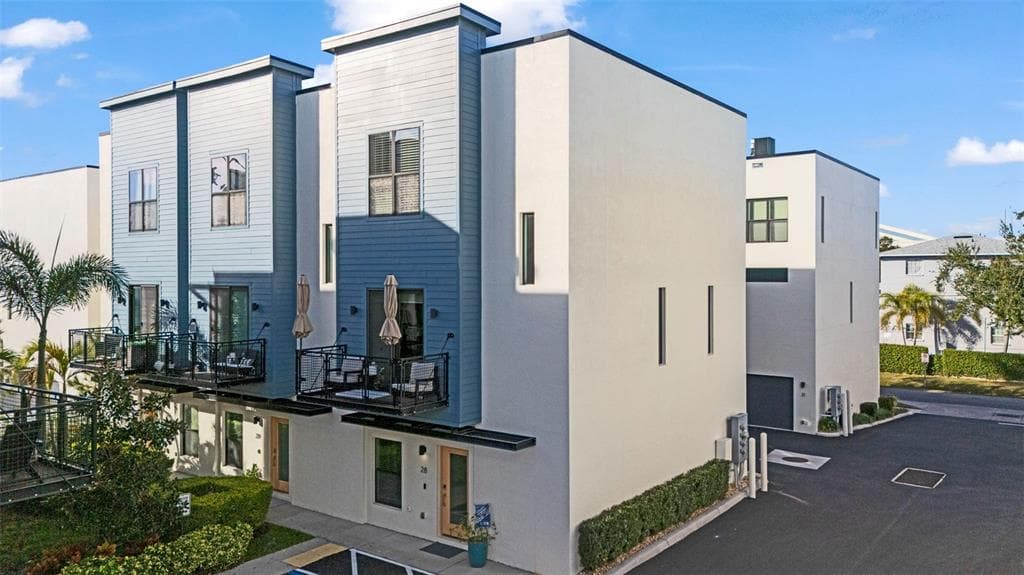 4810 MCELROY AVENUE Unit 28, TAMPA, FL 33611