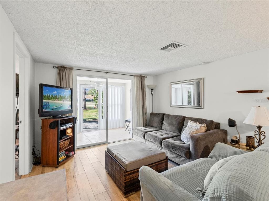 3353 TROPHY BOULEVARD Unit 3, NEW PORT RICHEY, FL 34655 photo 4