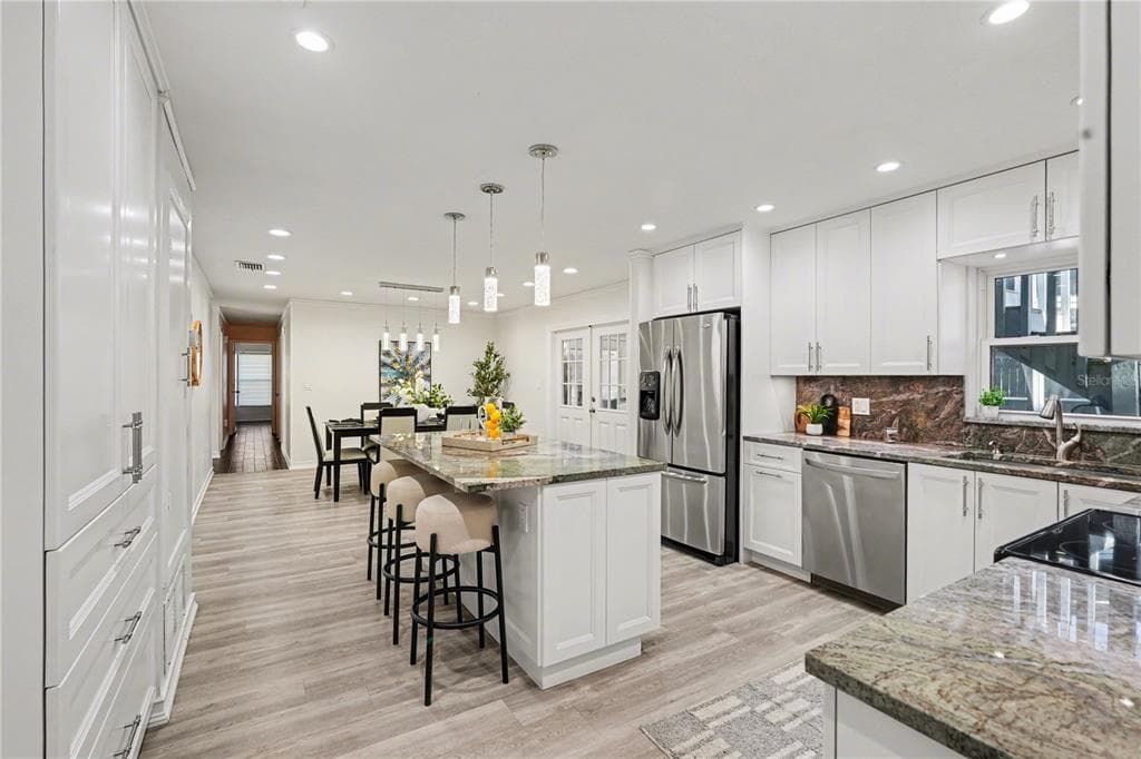 1402 PROVINCETOWN Circle, LUTZ, FL 33549 photo 5