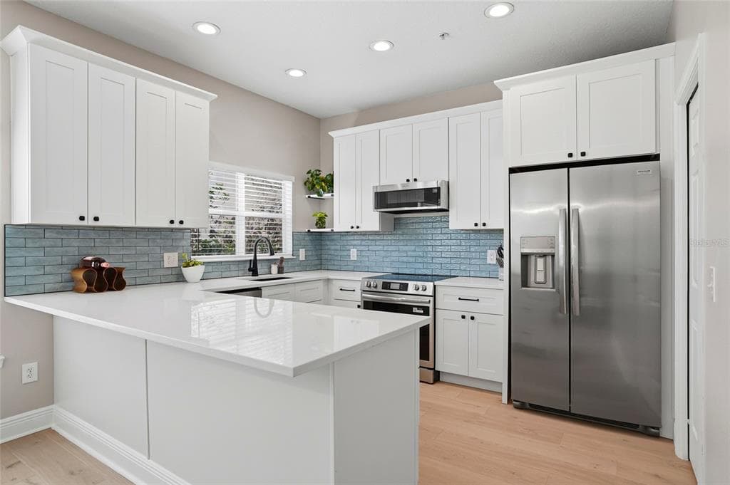 3106 TOSCANA CIRCLE, TAMPA, FL 33611 photo 4