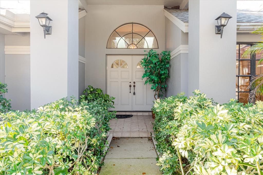 802 CENTERWOOD Drive, TARPON SPRINGS, FL 34688 photo 5