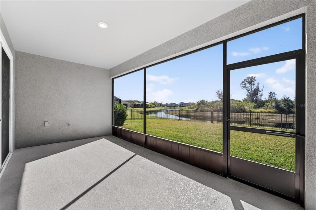 5427 SILVER SUN DRIVE, APOLLO BEACH, FL 33572 photo 3