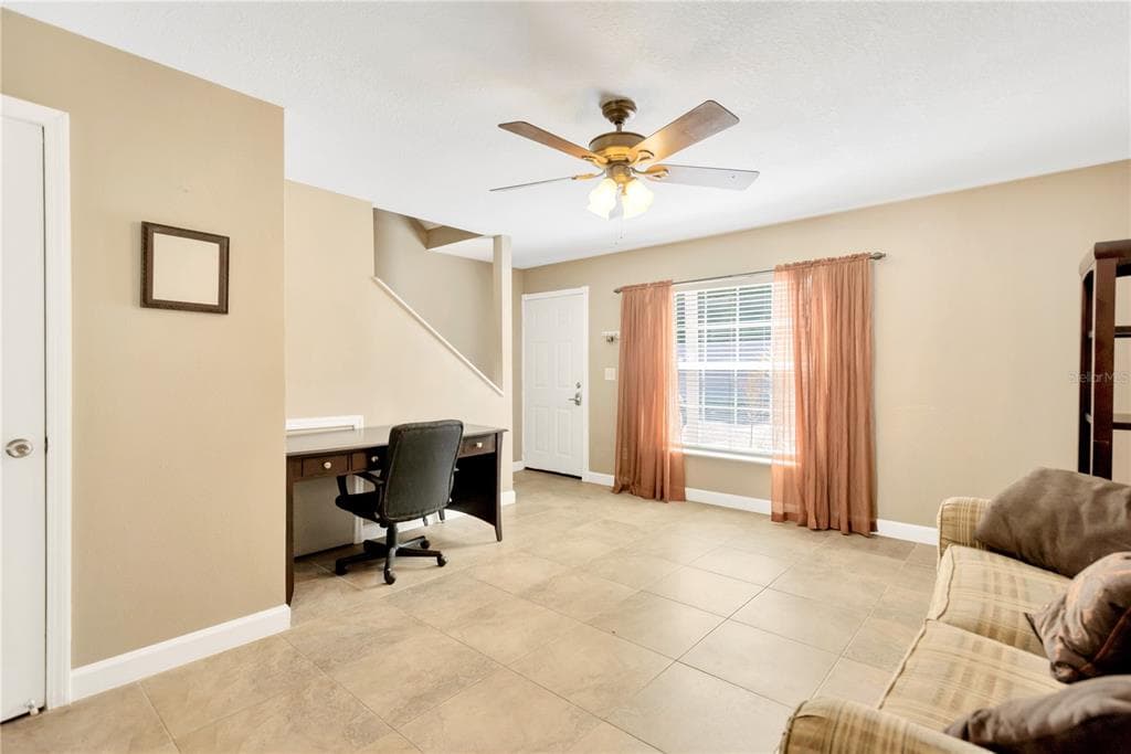 5170 SUNRIDGE PALMS DRIVE, TAMPA, FL 33617 photo 5