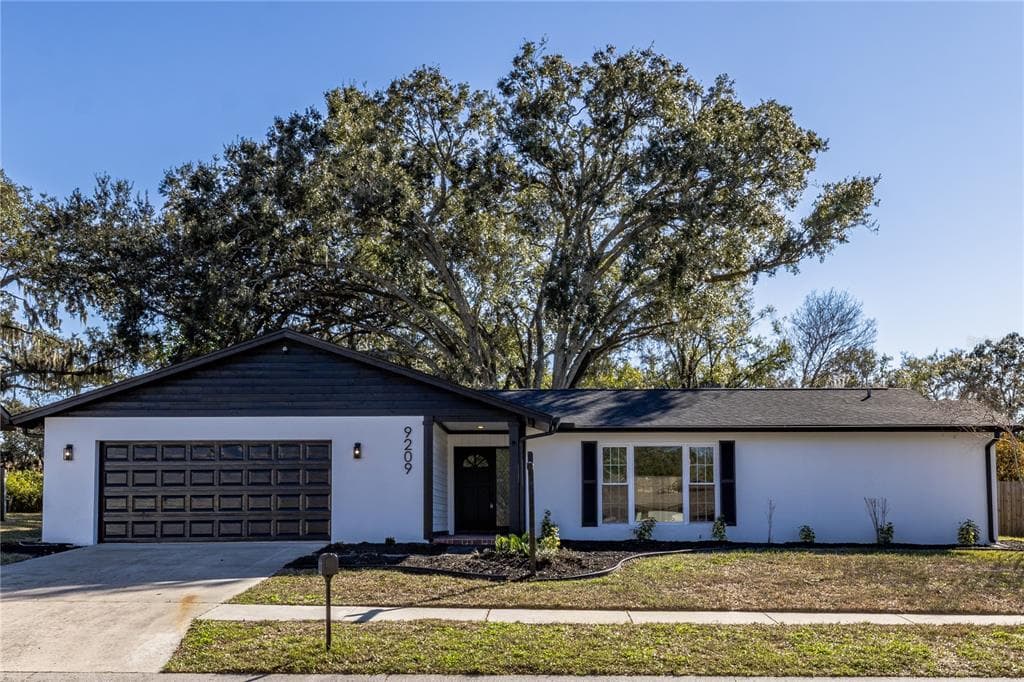 9209 KINGSRIDGE Drive, TEMPLE TERRACE, FL 33637 photo 2