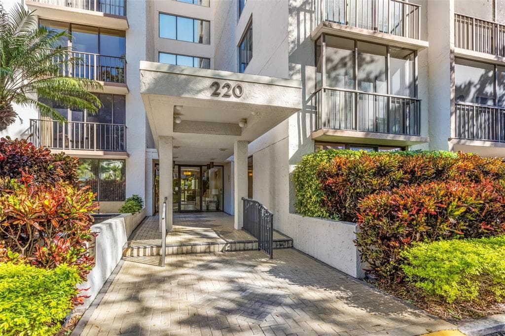 220 BELLEVIEW BOULEVARD Unit 804, BELLEAIR, FL 33756 photo 2