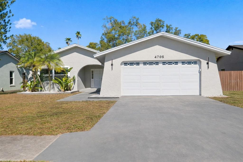 4705 CYPRESS TREE DRIVE, TAMPA, FL 33624