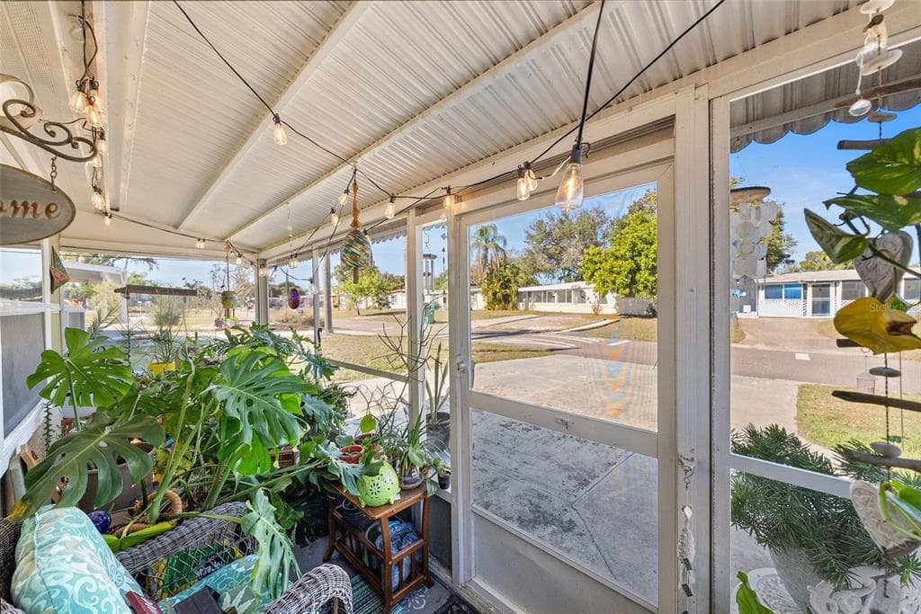 10462 116TH AVENUE, LARGO, FL 33773 photo 5