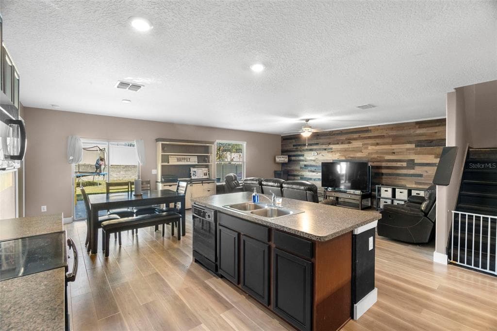 6601 RAINBOW SPRINGS Lane, NEW PORT RICHEY, FL 34653 photo 3