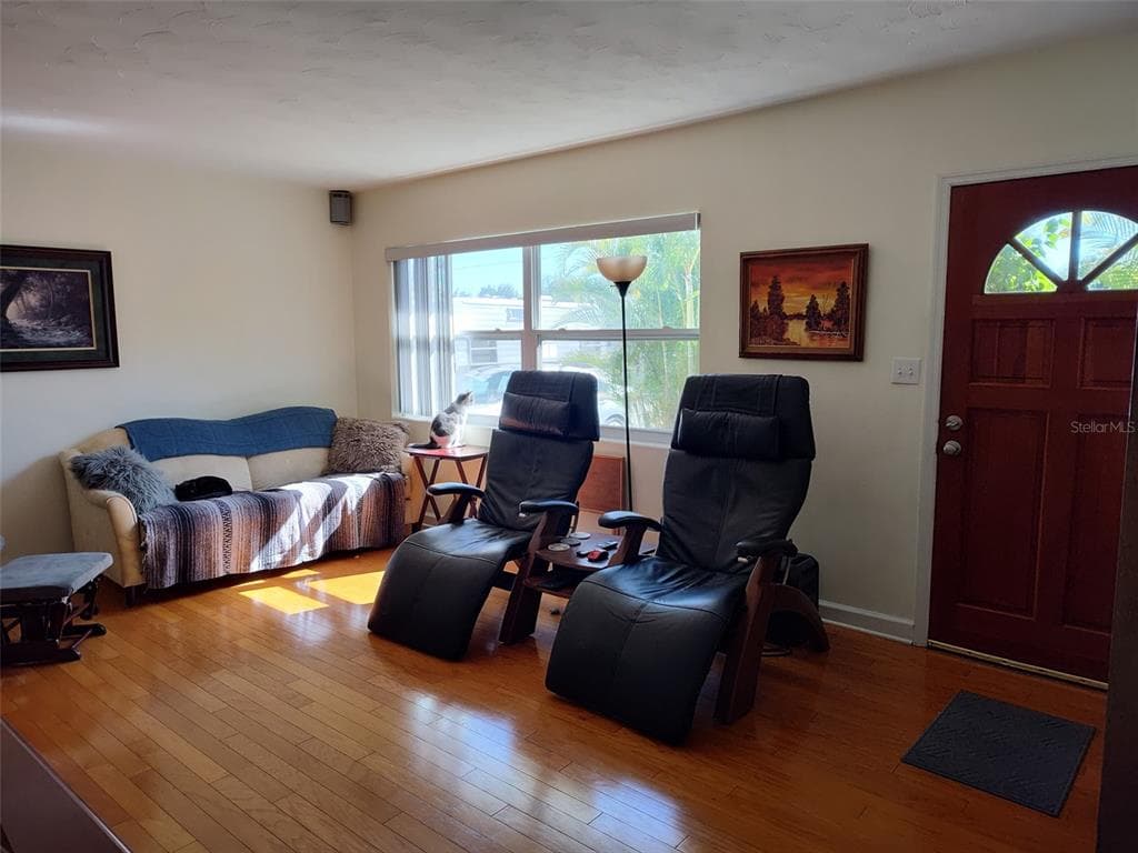 1332 BUCKINGHAM Drive, CLEARWATER, FL 33756 photo 5