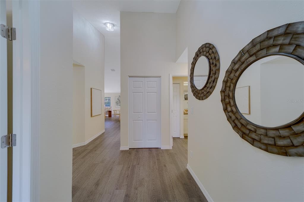 10381 98TH STREET, LARGO, FL 33773 photo 2