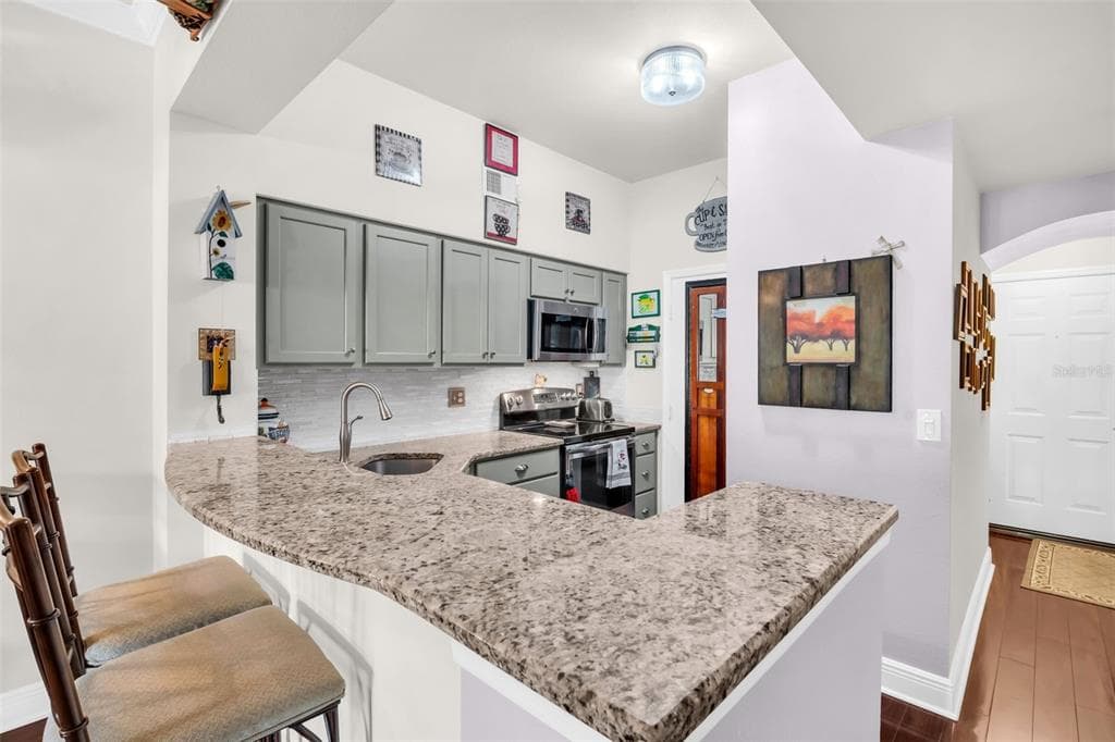 100 4TH AVENUE Unit 213, Street PETERSBURG, FL 33701 photo 5