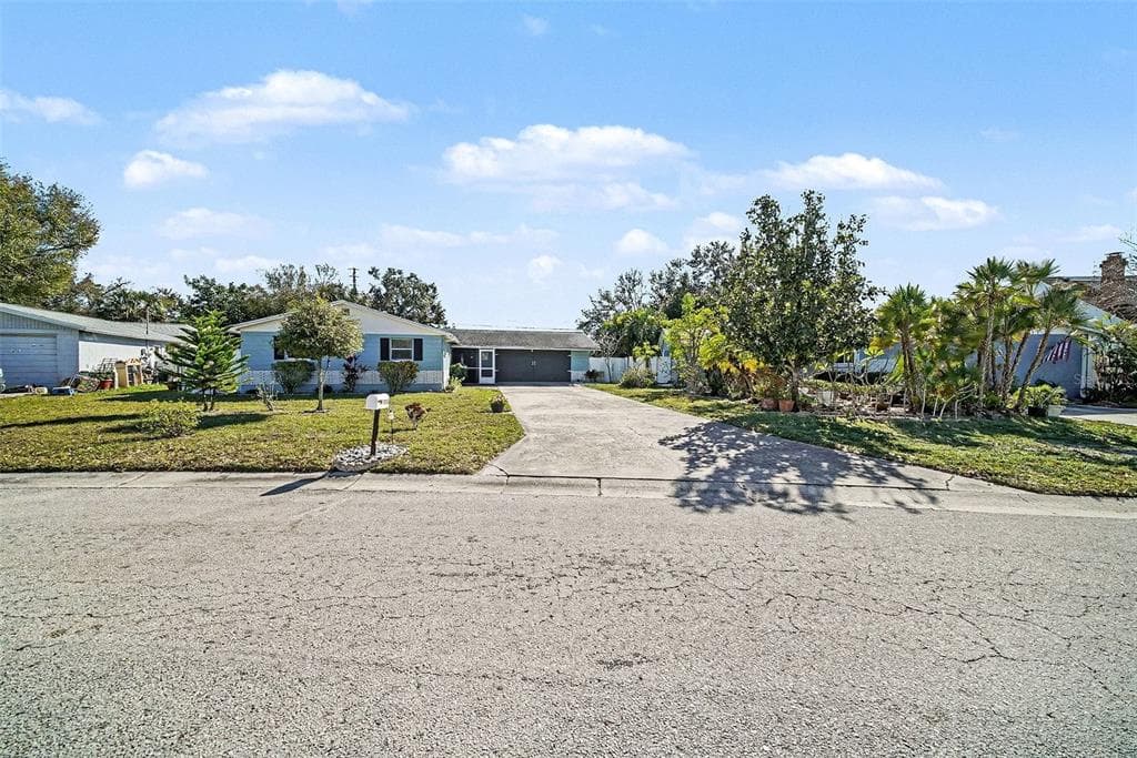 9038 FAIRWEATHER DRIVE, LARGO, FL 33773 photo 3