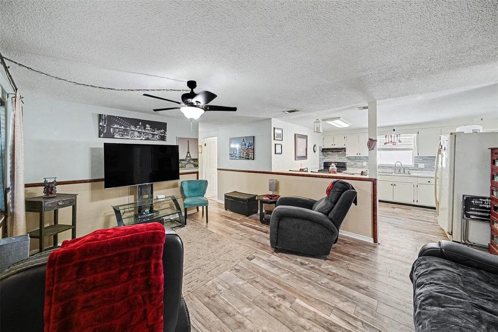 9038 FAIRWEATHER DRIVE, LARGO, FL 33773 photo 5