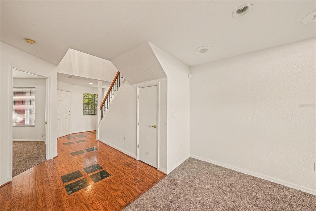 4207 BRENTWOOD PARK Circle, TAMPA, FL 33624 photo 3