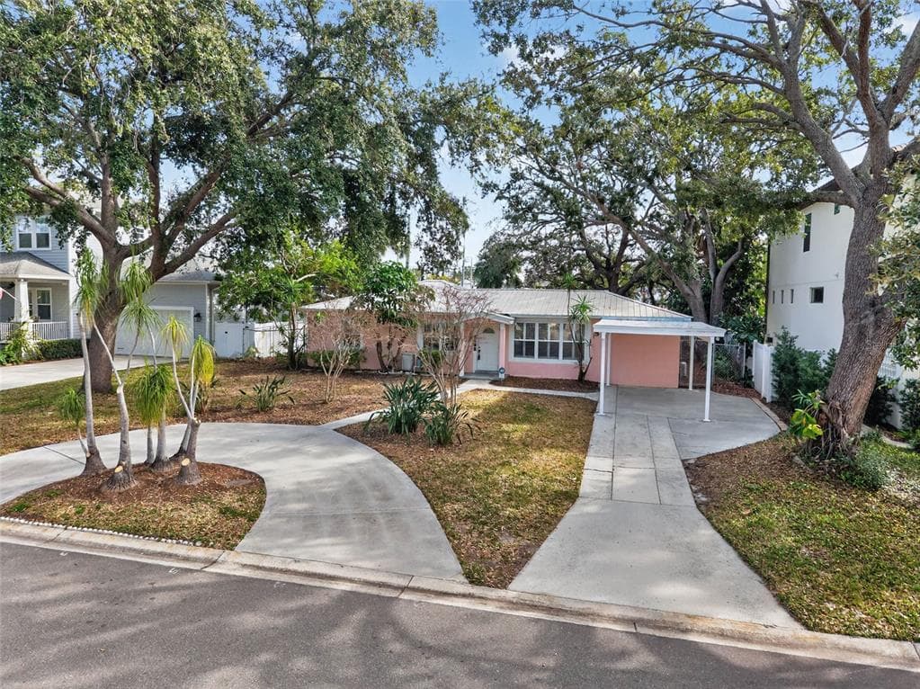 3616 OMAR AVENUE, TAMPA, FL 33629