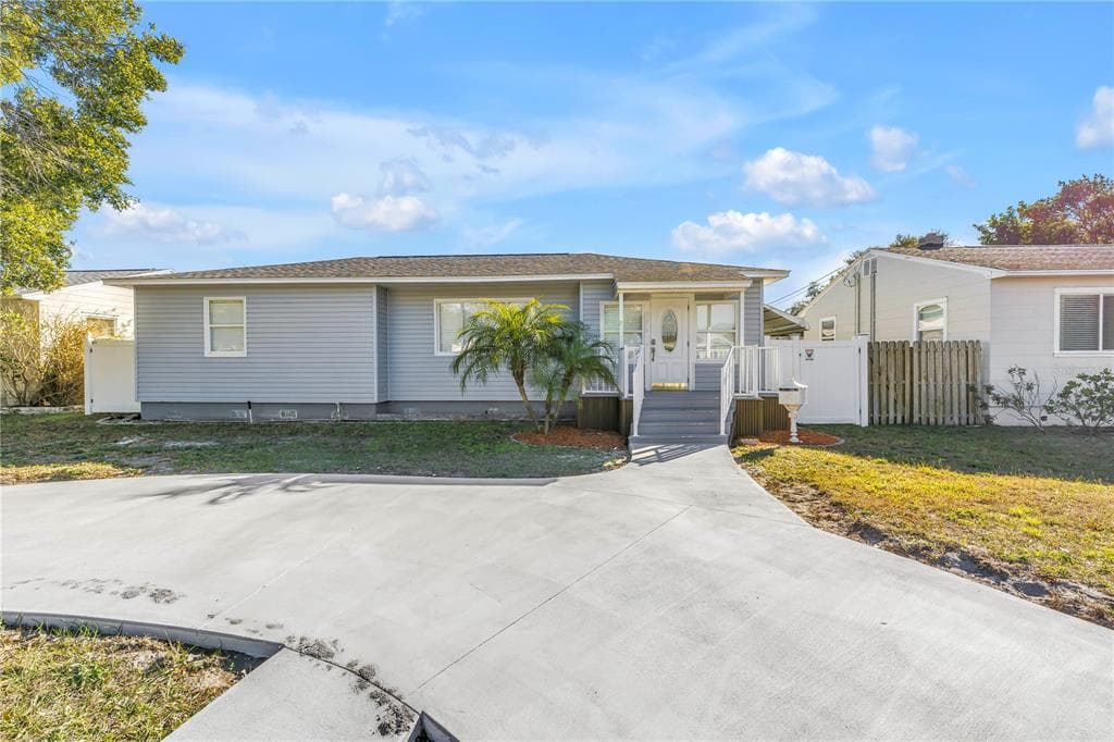 774 40TH AVENUE, ST PETERSBURG, FL, 33703